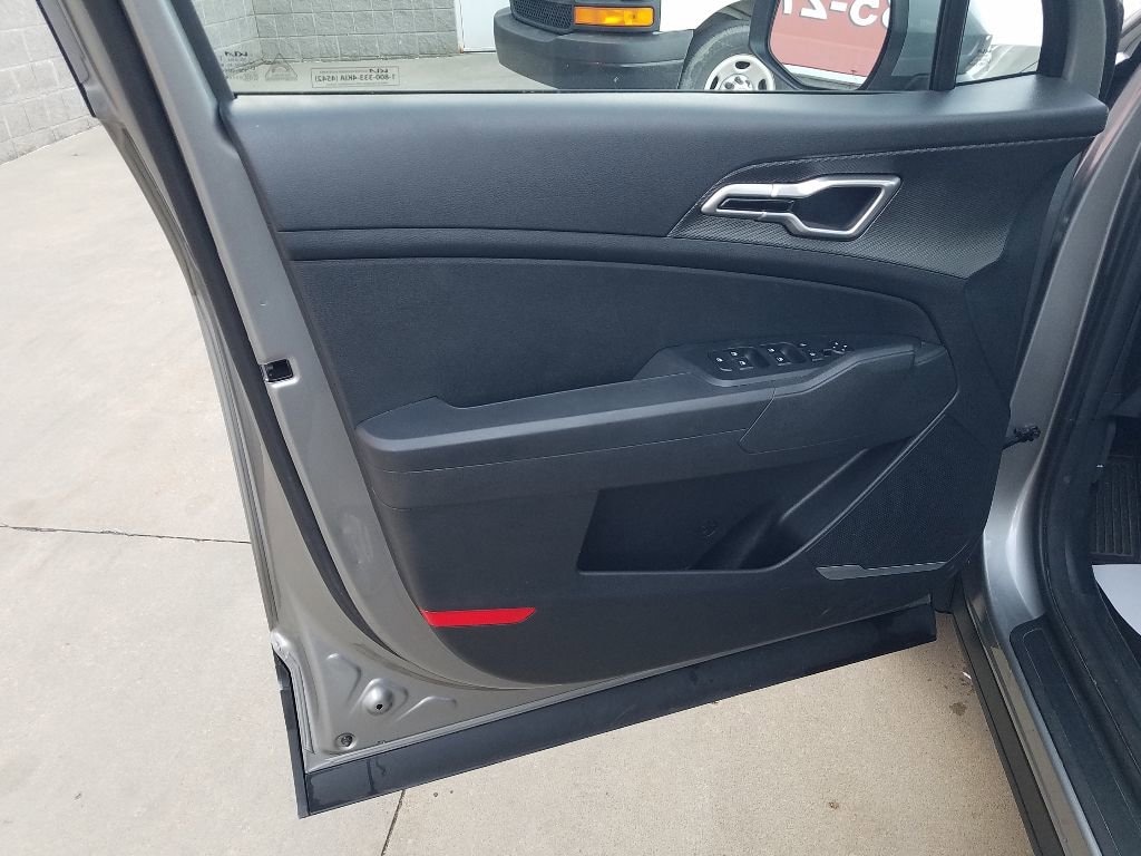 Used 2023 Kia Sportage LX SUV