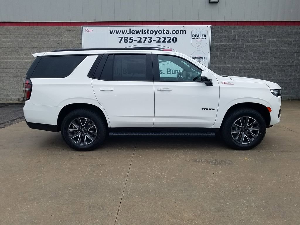 Used 2023 Chevrolet Tahoe Z71 with VIN 1GNSKPKD7PR277334 for sale in Kansas City