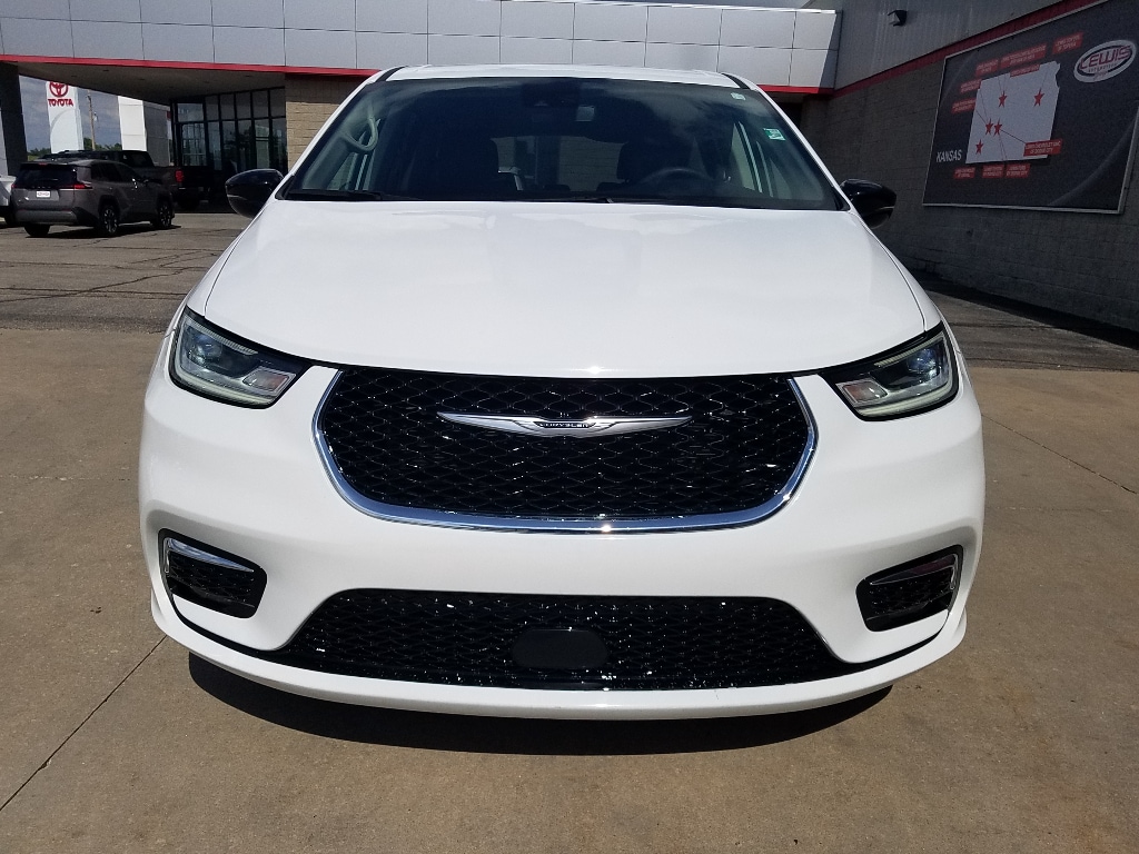 2024 Chrysler Pacifica Touring L - Photo 22