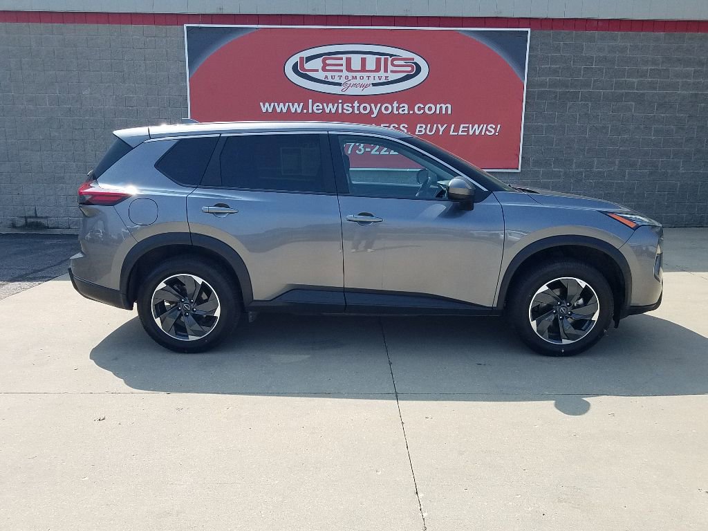 Used 2024 Nissan Rogue SV with VIN JN8BT3BA8RW350871 for sale in Kansas City