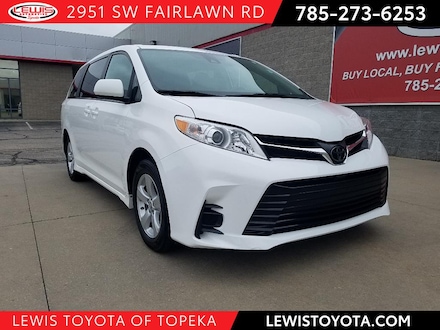 2019 Toyota Sienna LE 8 Passenger Van