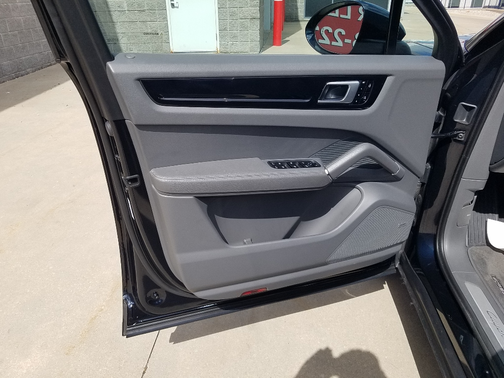 Used 2021 Porsche Cayenne Coup Base with VIN WP1BA2AY5MDA43736 for sale in Kansas City