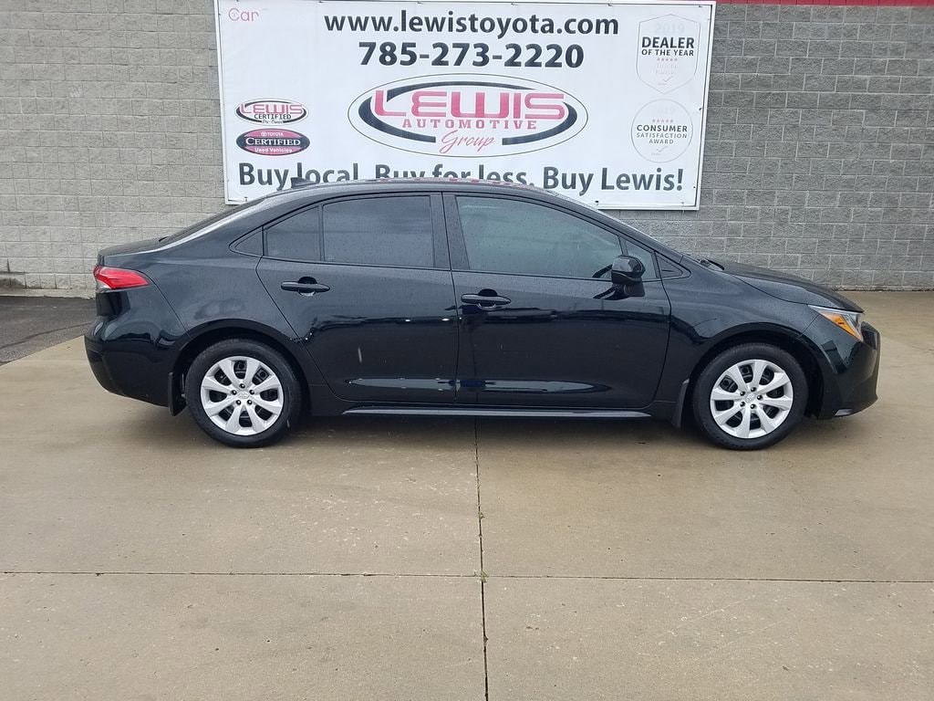 Used 2024 Toyota Corolla LE with VIN 5YFB4MDE1RP213083 for sale in Kansas City