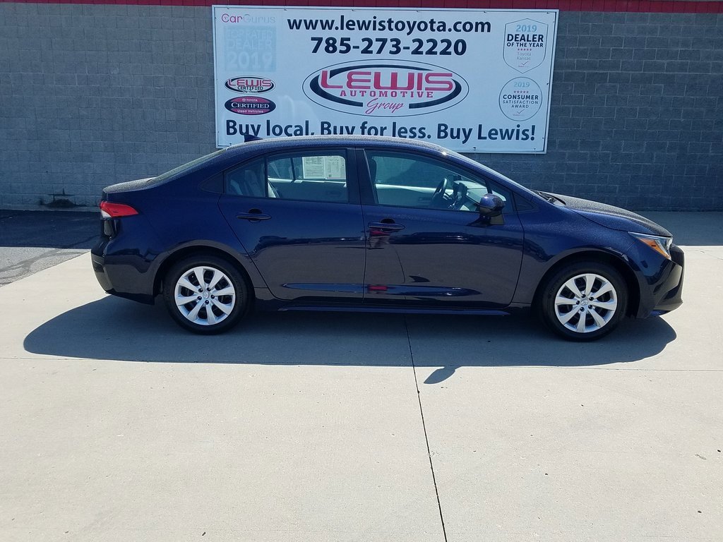 Certified 2022 Toyota Corolla LE with VIN 5YFEPMAE0NP298176 for sale in Topeka, KS