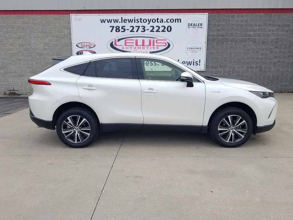 Certified 2021 Toyota Venza LE with VIN JTEAAAAH7MJ048702 for sale in Kansas City