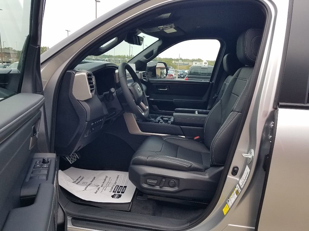 New 2026 Toyota Tundra Limited LIMITED CREWMAX 5.5