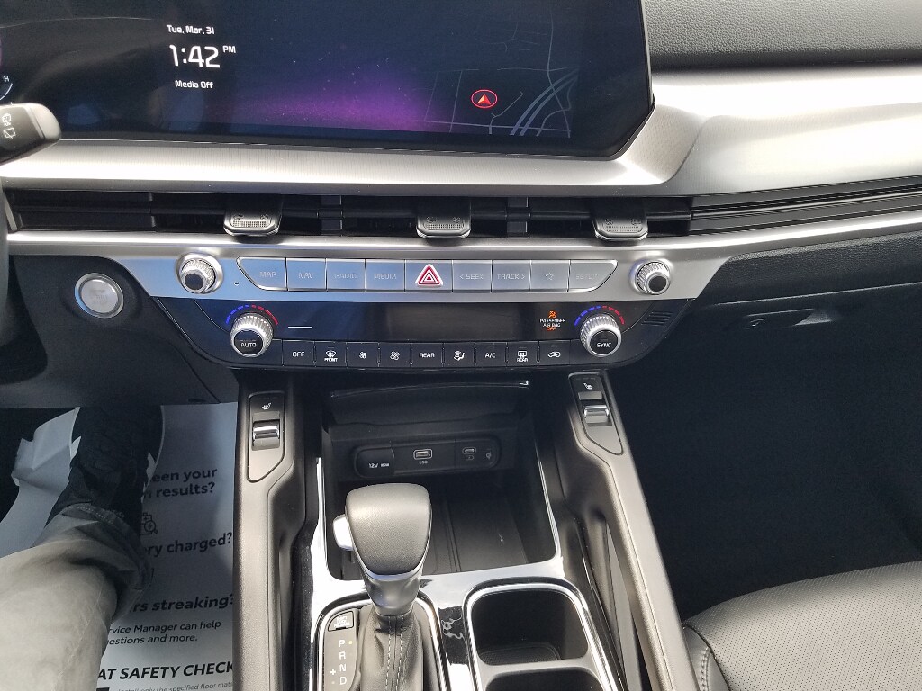 2025 Kia Telluride S - Photo 14