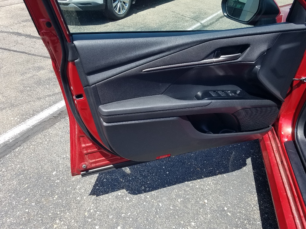 Used 2025 Toyota Camry LE with VIN 4T1DAACK9SU019509 for sale in Kansas City