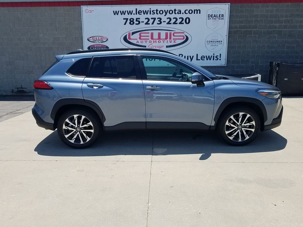 Certified 2024 Toyota Corolla Cross XLE with VIN 7MUDAABG8RV079464 for sale in Kansas City
