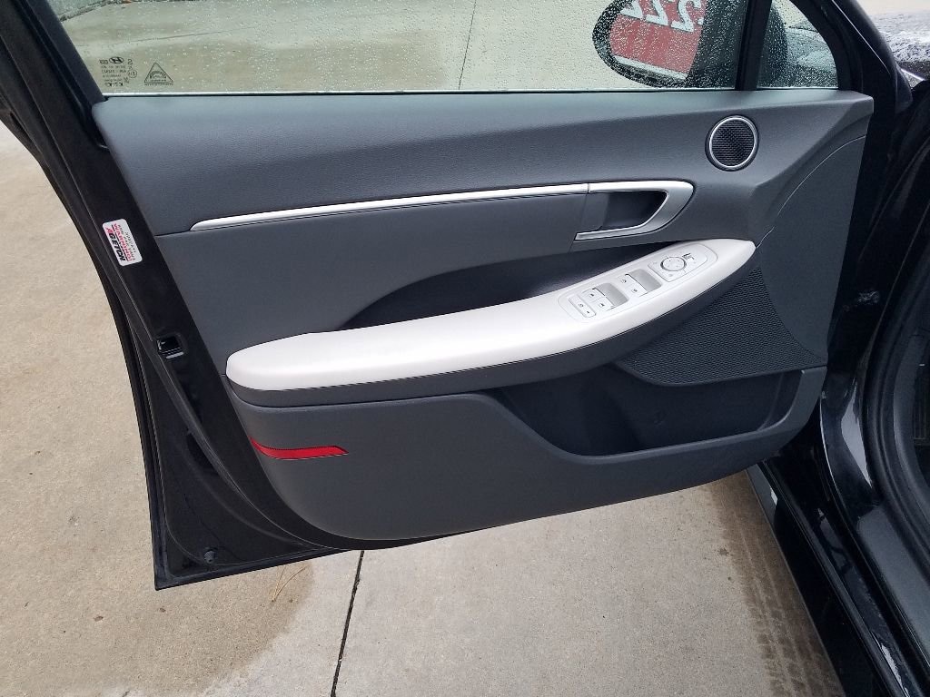 Used 2022 Hyundai Sonata SEL Sedan