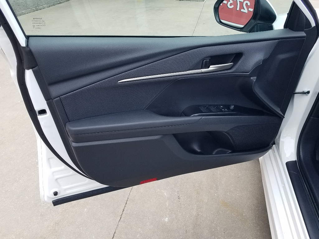 Certified 2025 Toyota Camry SE with VIN 4T1DAACK0SU130174 for sale in Kansas City