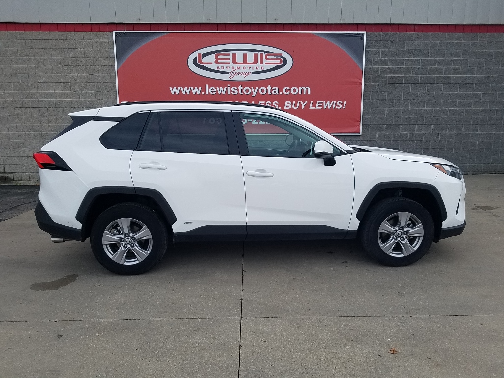 Certified 2025 Toyota RAV4 XLE with VIN 2T3RWRFV5SW266450 for sale in Kansas City