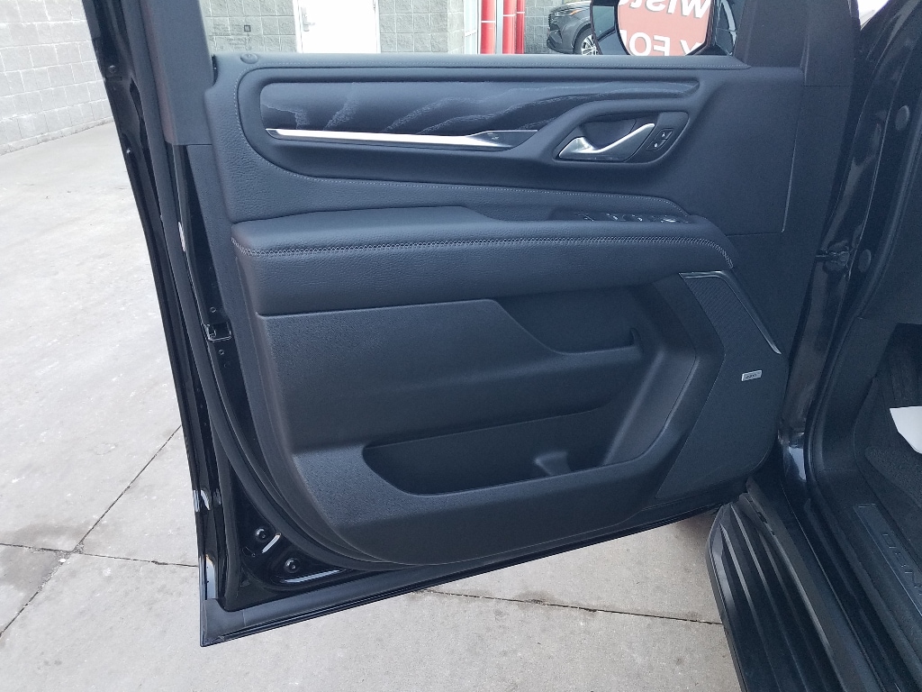 Used 2024 GMC Yukon XL Denali with VIN 1GKS2JKL3RR111011 for sale in Kansas City