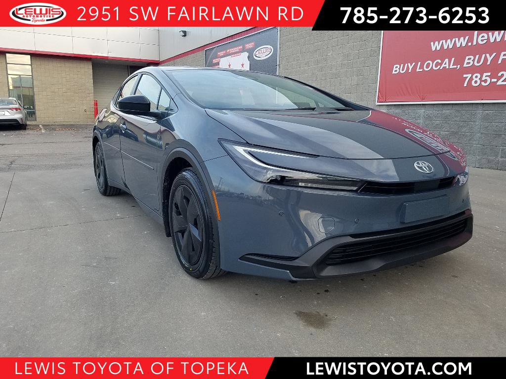 2026 Toyota Prius LE's photo