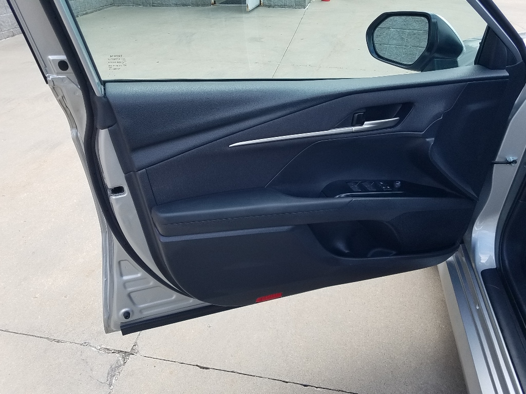 Used 2025 Toyota Camry LE with VIN 4T1DAACK2SU048589 for sale in Kansas City