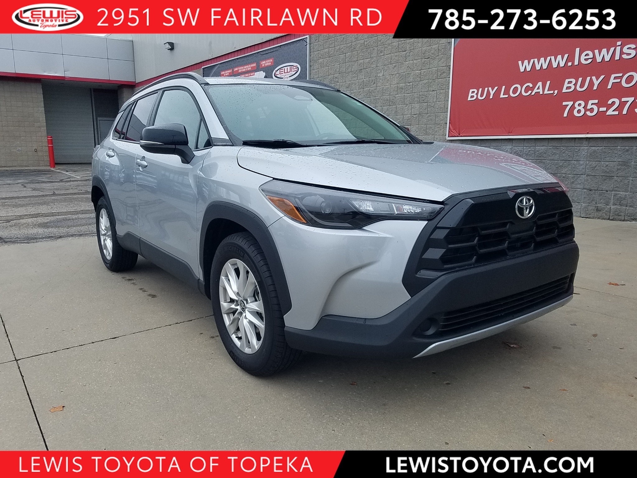 Used 2026 Toyota Corolla Cross LE with VIN 7MUCAAAG2TV170766 for sale in Kansas City