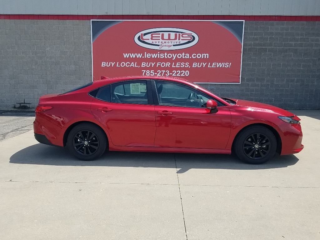 Used 2025 Toyota Camry LE with VIN 4T1DAACK9SU019509 for sale in Kansas City