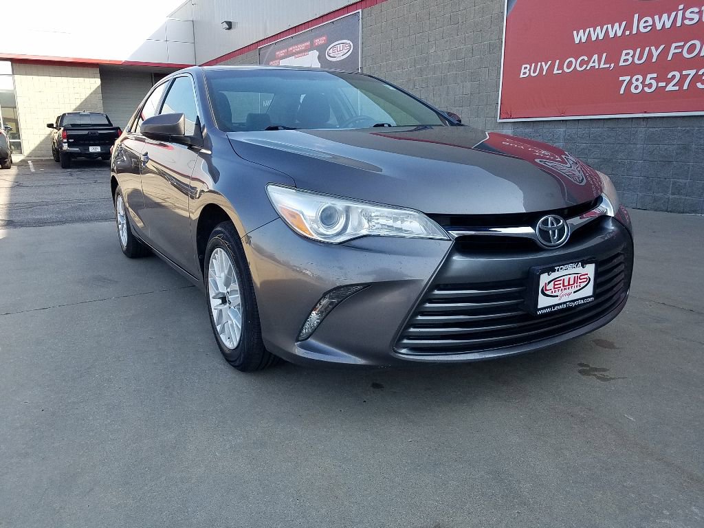 2017 Toyota Camry LE