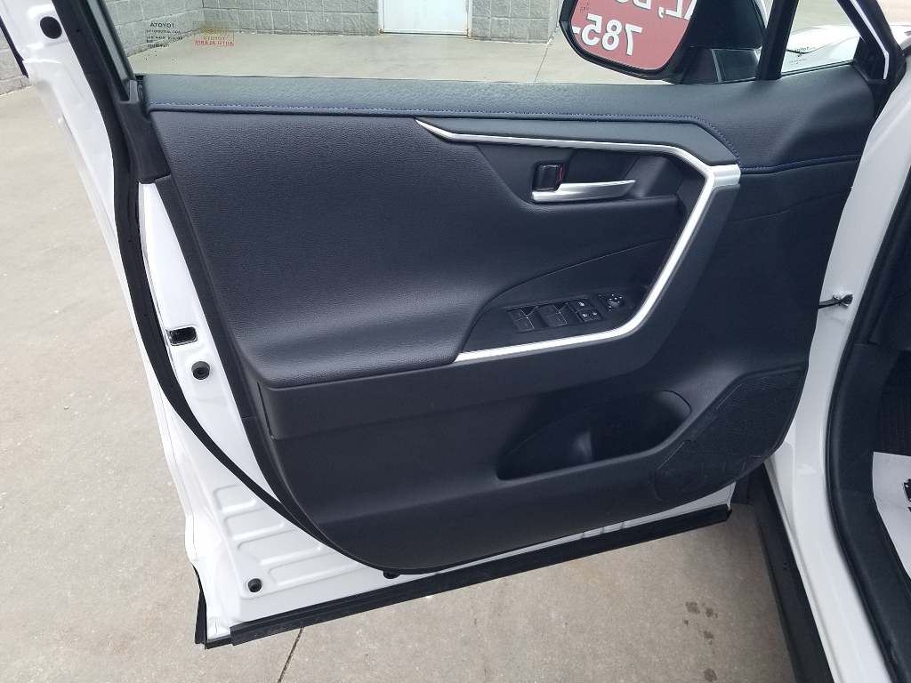 Certified 2025 Toyota RAV4 XSE with VIN 2T3E6RFV1SW088129 for sale in Kansas City