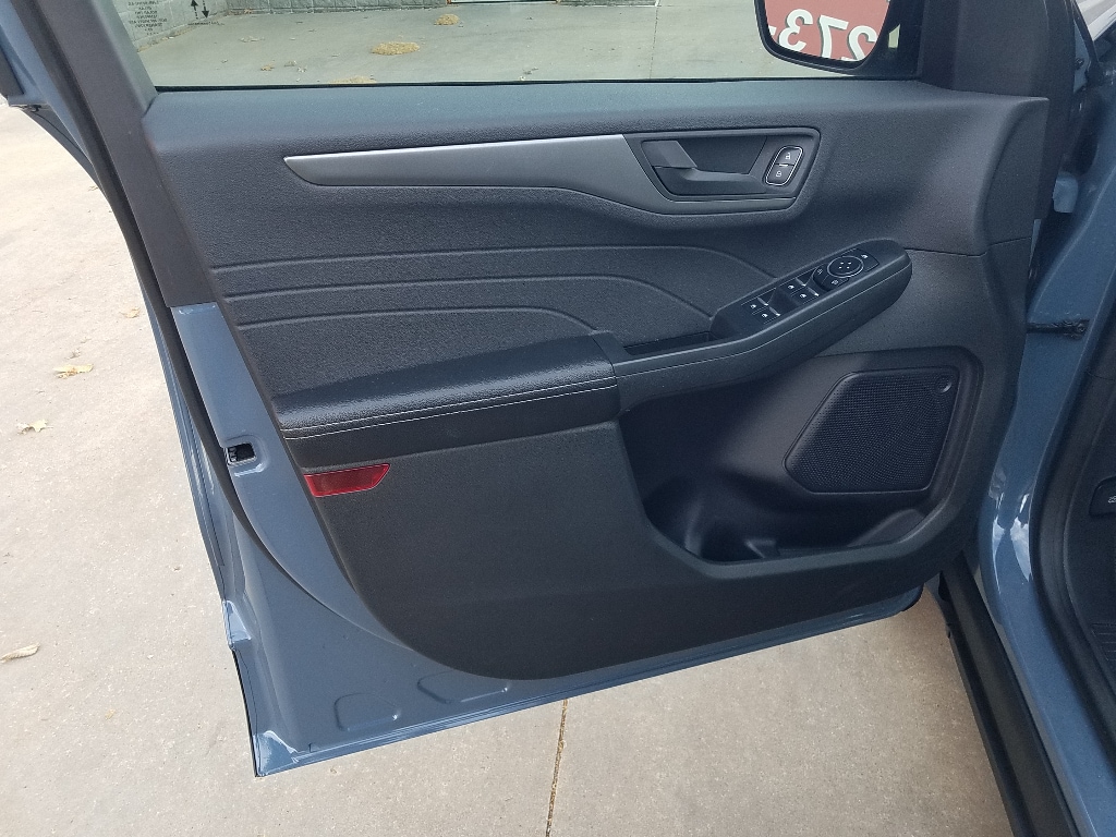 Used 2024 Ford Escape Active with VIN 1FMCU0GN8RUA09131 for sale in Kansas City