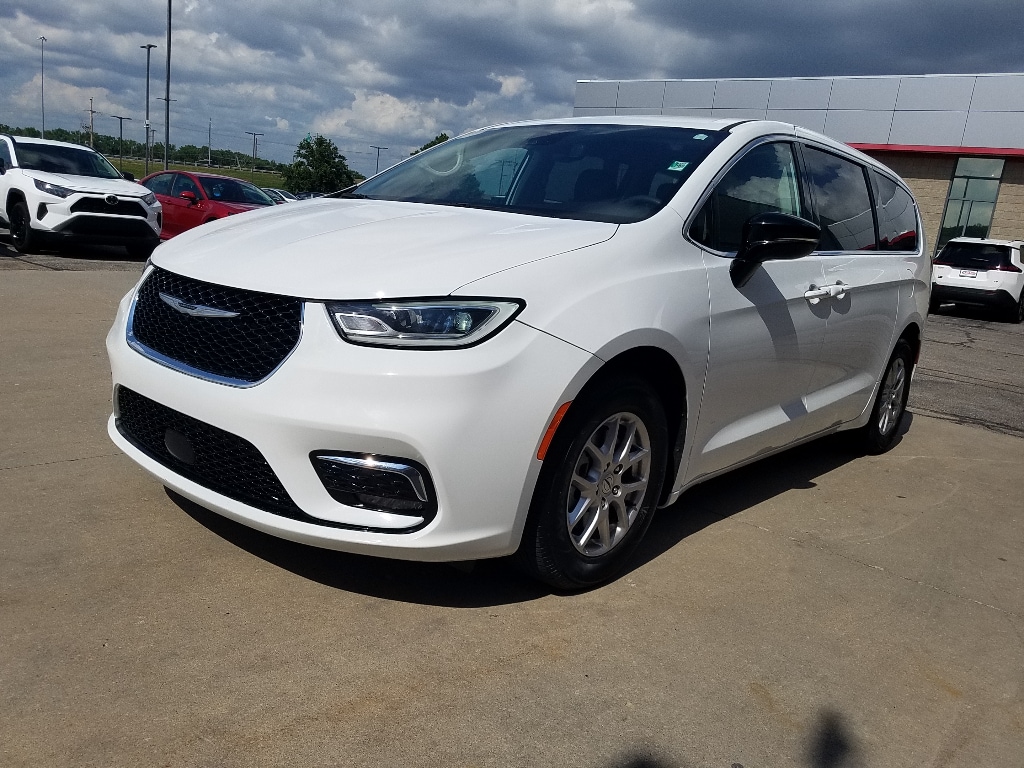 2024 Chrysler Pacifica Touring L - Photo 21