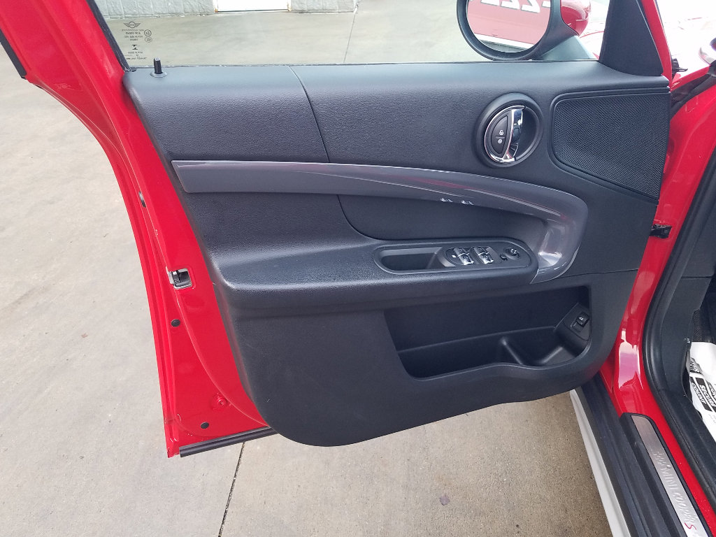 Used 2019 MINI Countryman S with VIN WMZYT5C57K3G91725 for sale in Kansas City