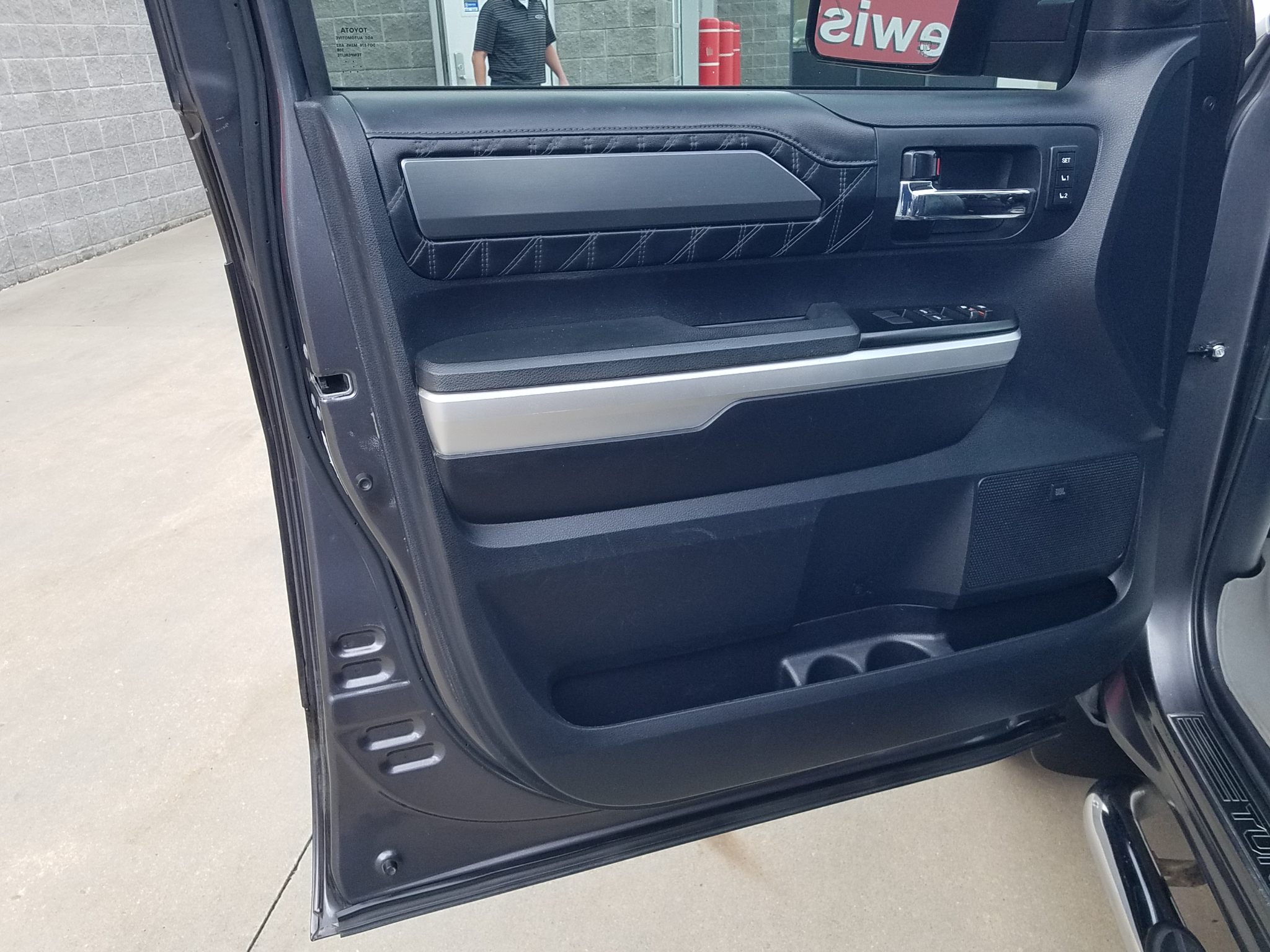 Used 2016 Toyota Tundra Platinum with VIN 5TFAW5F10GX549974 for sale in Kansas City