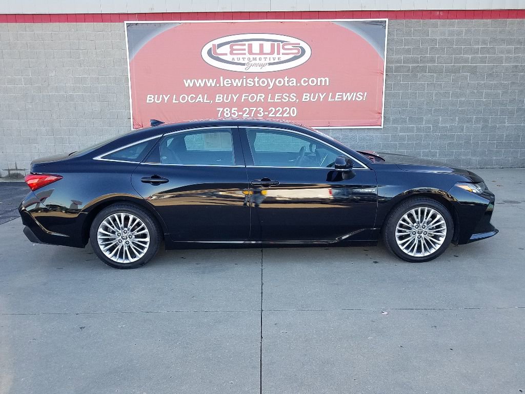 Certified 2020 Toyota Avalon Limited with VIN 4T1D21FB0LU018243 for sale in Kansas City