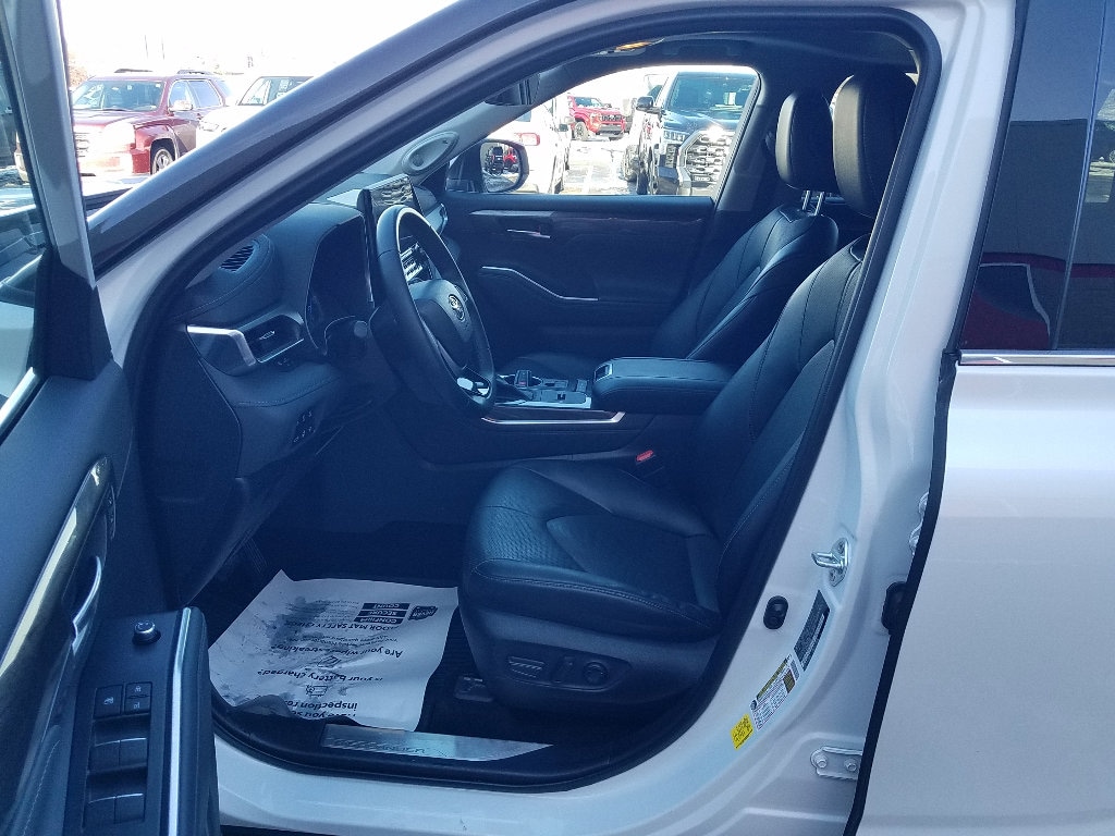 Certified 2022 Toyota Highlander Hybrid Limited SUV