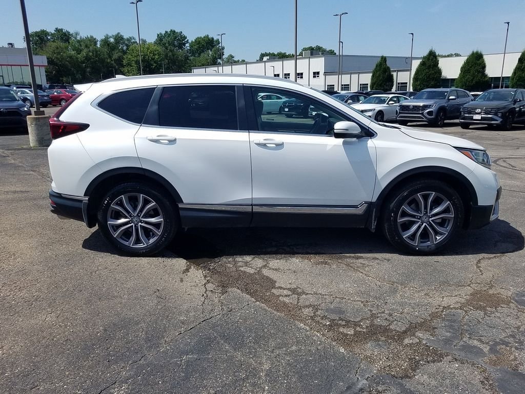 Used 2021 Honda CR-V Touring with VIN 2HKRW2H93MH666833 for sale in Kansas City