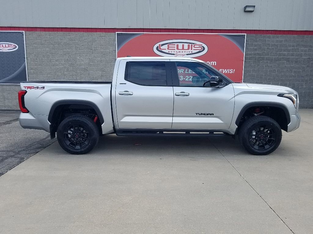 New 2026 Toyota Tundra Limited LIMITED CREWMAX 5.5