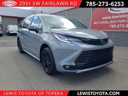 2026 Toyota Sienna Woodland Edition Van Passenger Van