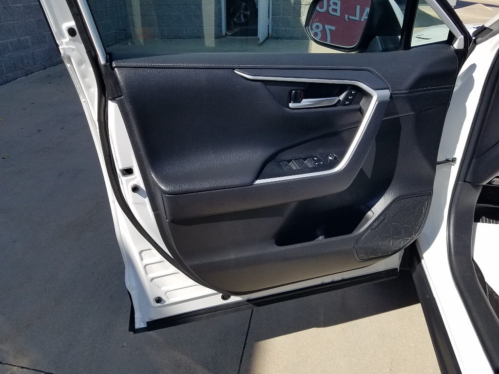 Used 2025 Toyota RAV4 Limited with VIN 2T3N1RFV9SW516253 for sale in Kansas City
