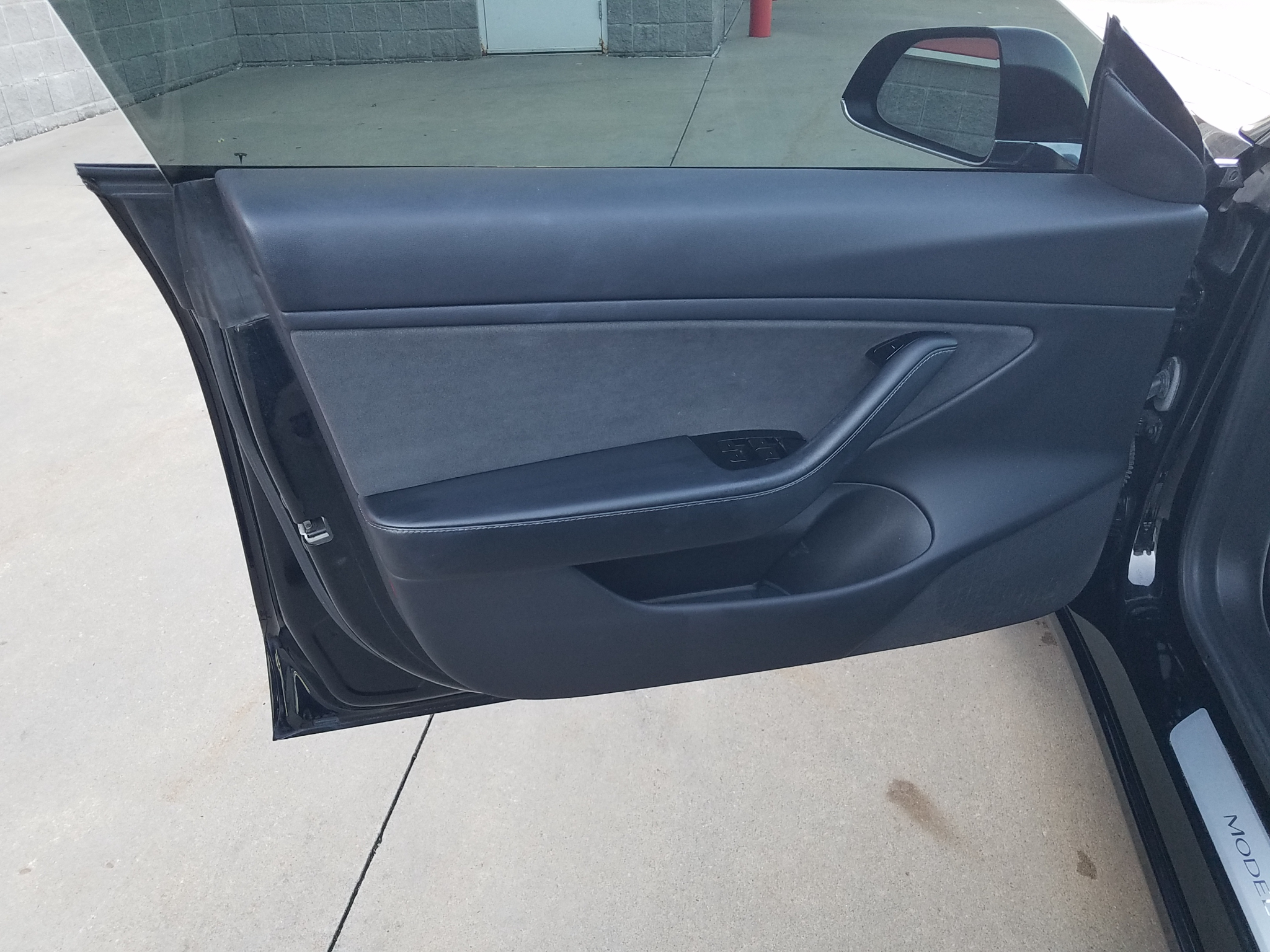 Used 2019 Tesla Model 3 Long Range with VIN 5YJ3E1EB2KF406526 for sale in Kansas City