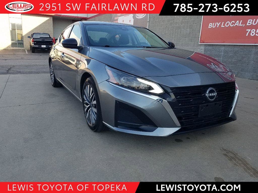 2024 Nissan Altima SV