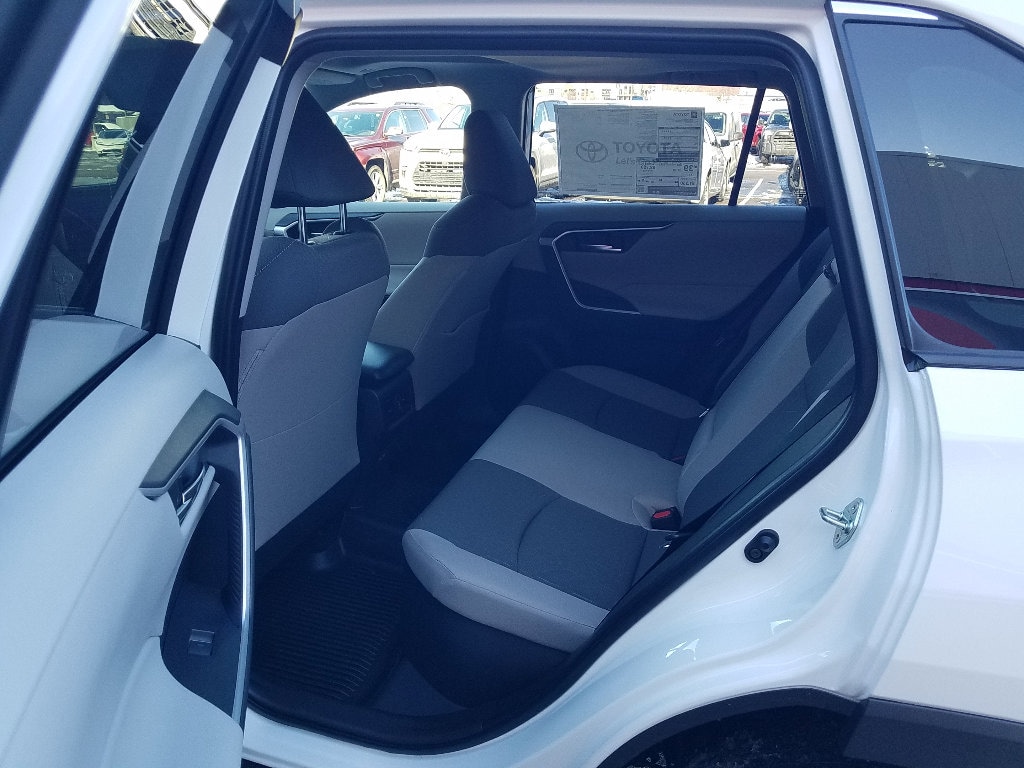 New 2025 Toyota RAV4 Hybrid XLE SUV