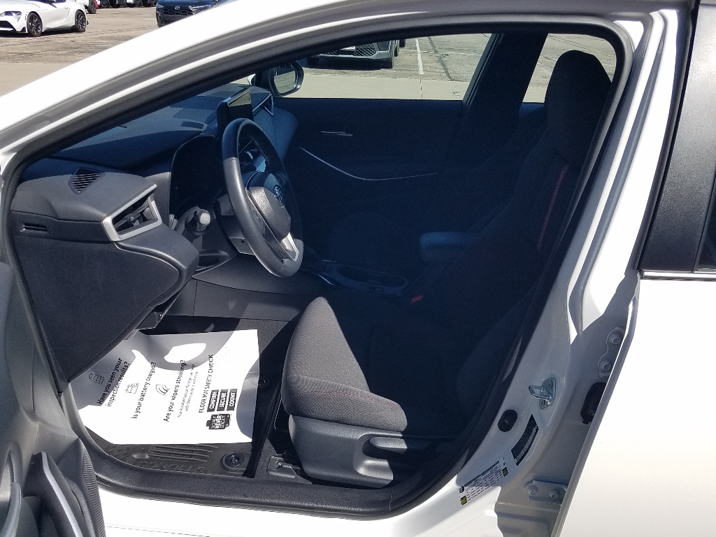 Used 2025 Toyota Corolla SE with VIN 5YFS4MCE9SP227028 for sale in Kansas City