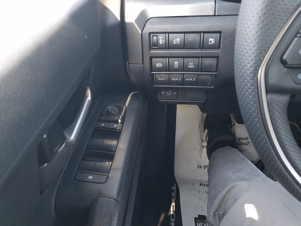 2026 Toyota Tacoma TRD Off Road - Photo 6