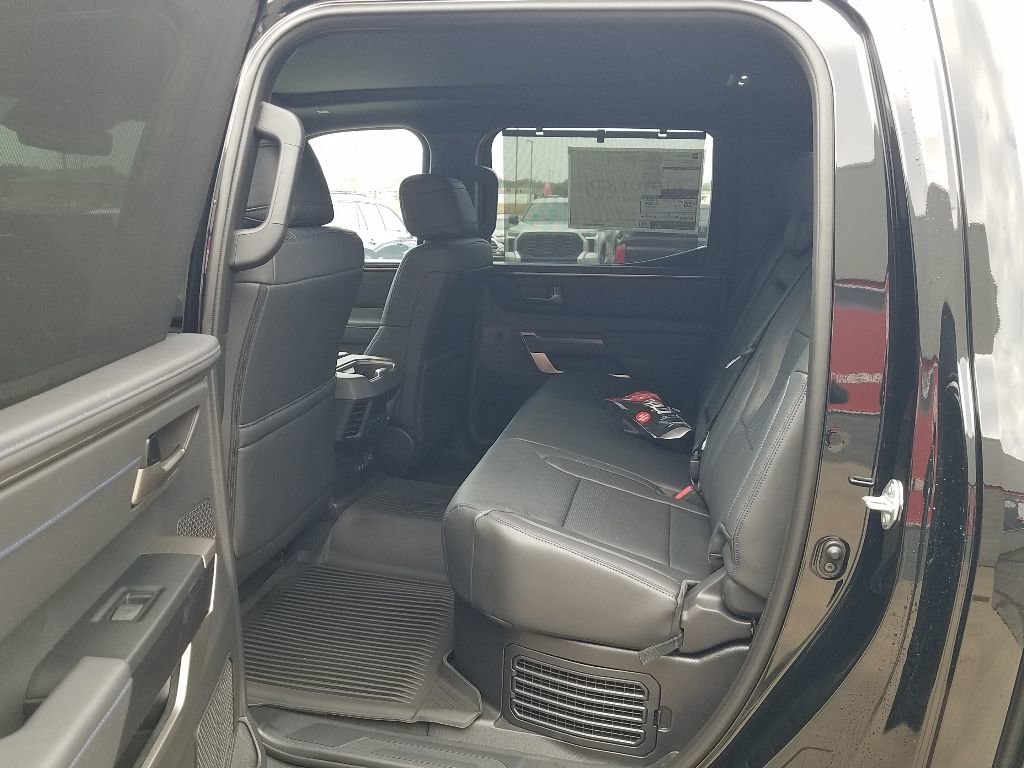 New 2026 Toyota Tundra i-FORCE MAX Platinum PLATINUM CREWMAX 5.5