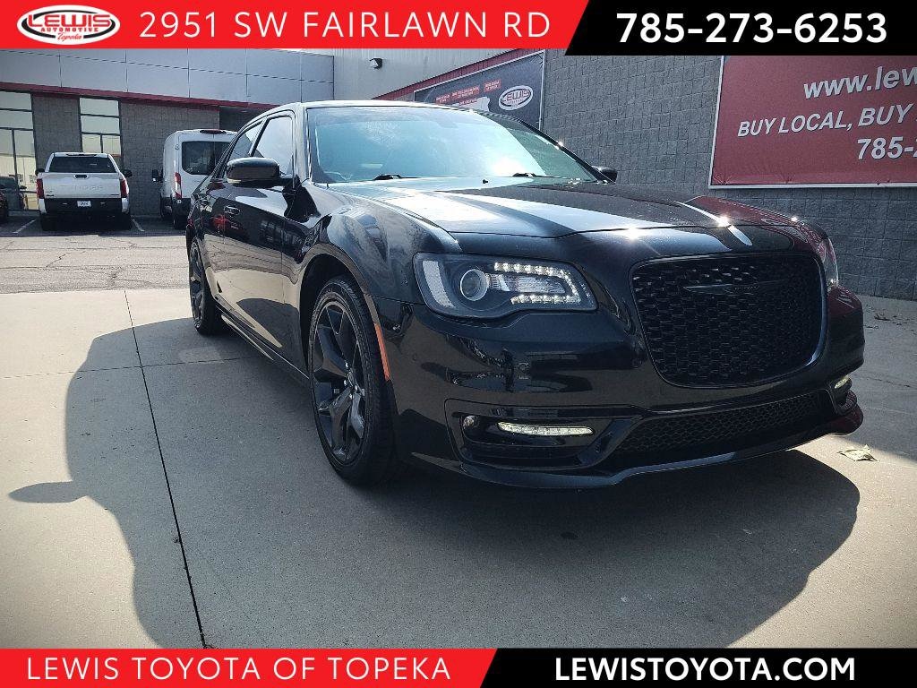Used 2022 Chrysler 300 Touring L Sedan
