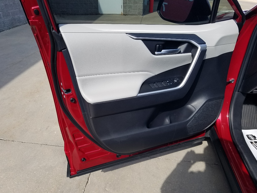 Certified 2025 Toyota RAV4 XLE with VIN 2T3P1RFV0SW538635 for sale in Kansas City