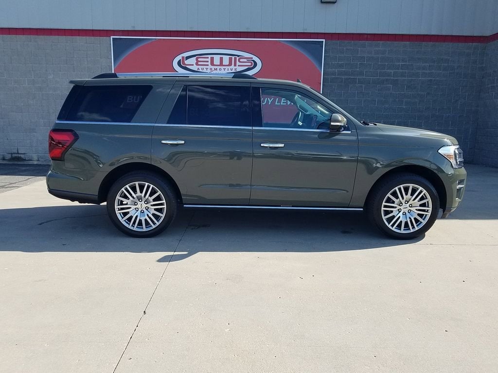 Used 2024 Ford Expedition Limited with VIN 1FMJU2A88REA00462 for sale in Kansas City