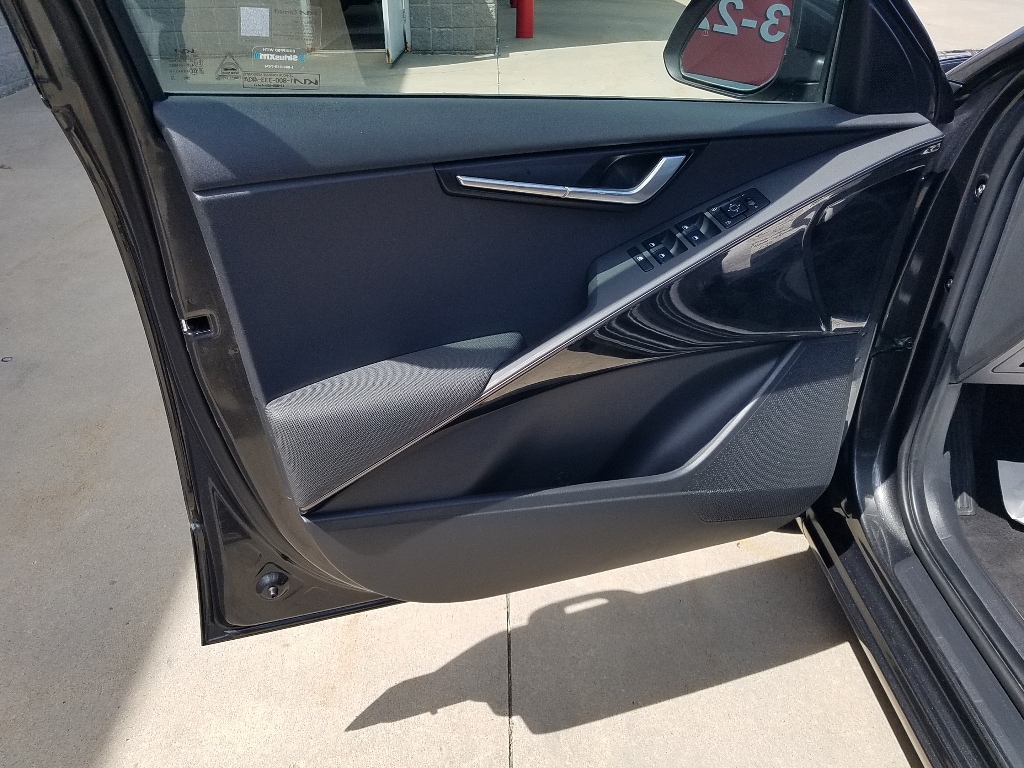 Used 2023 Kia Niro EX with VIN KNDCR3LE8P5089650 for sale in Kansas City