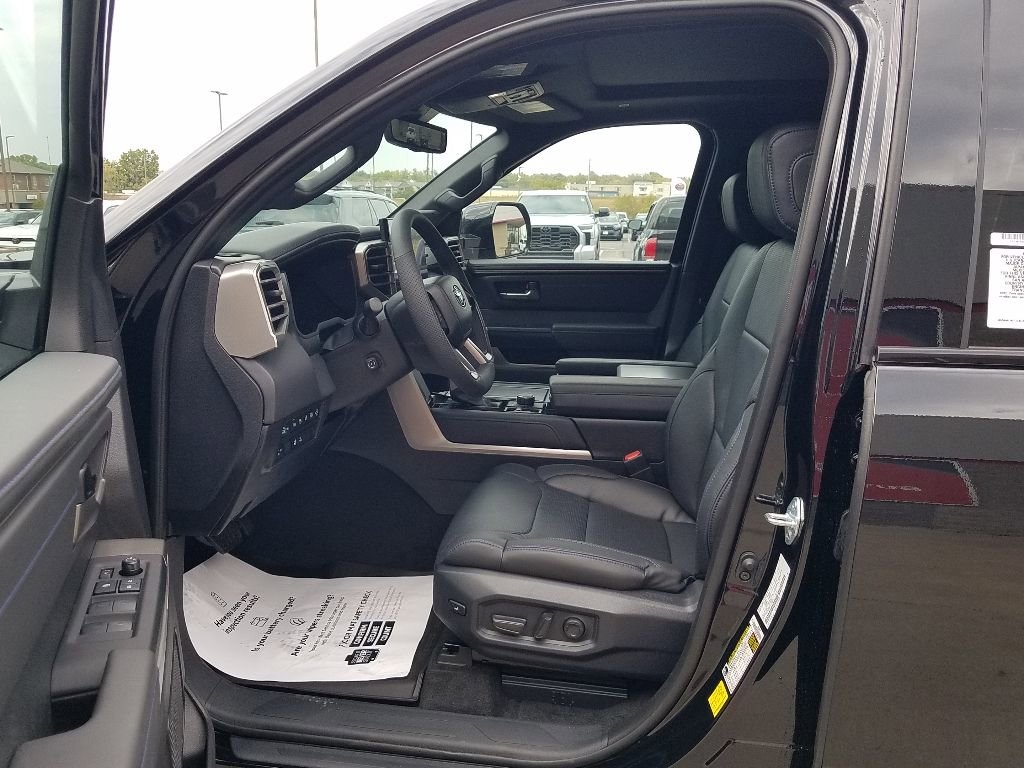 New 2026 Toyota Tundra i-FORCE MAX Platinum PLATINUM CREWMAX 5.5