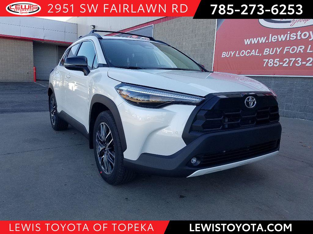 2026 Toyota Corolla Cross XLE's photo