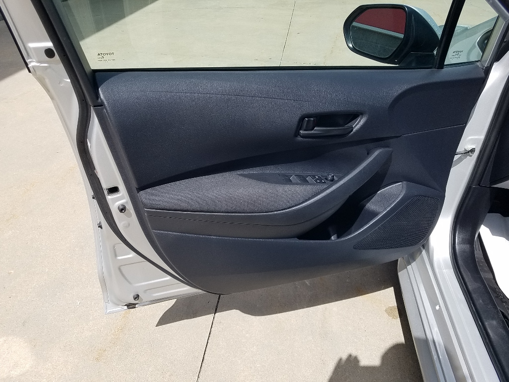 Used 2025 Toyota Corolla LE with VIN 5YFB4MDE7SP265761 for sale in Kansas City