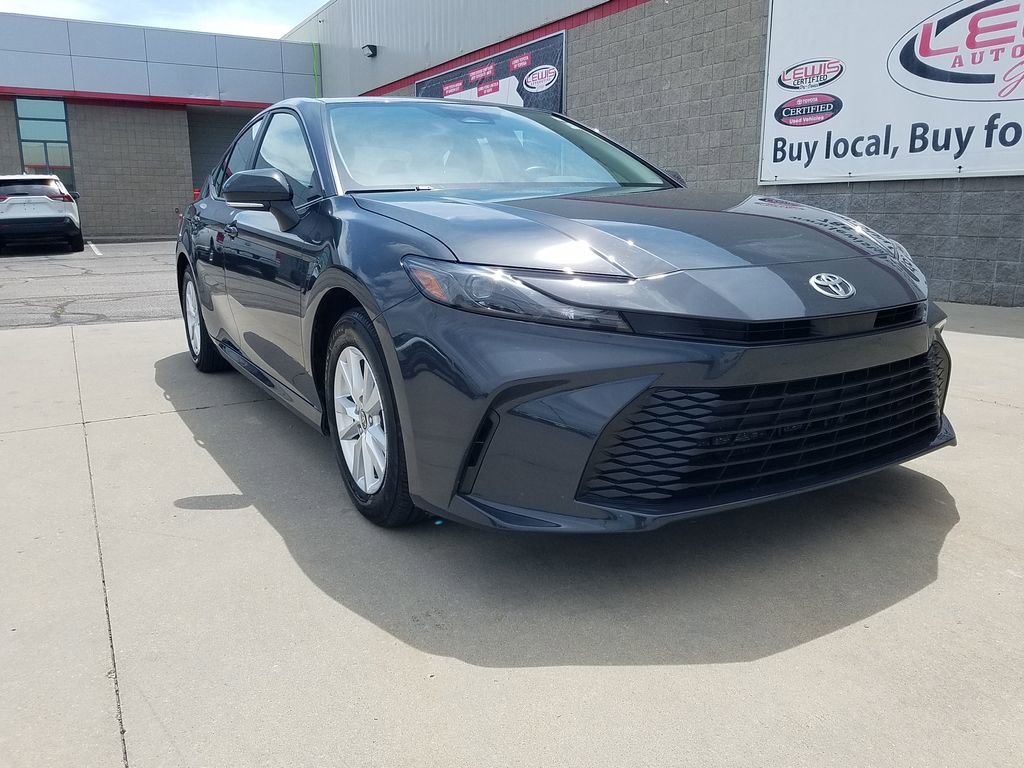 Used 2025 Toyota Camry LE with VIN 4T1DAACK9SU537636 for sale in Kansas City