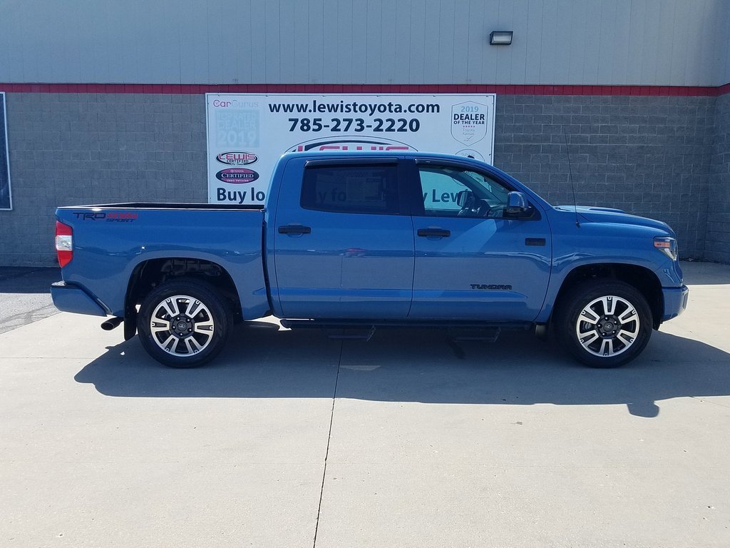 Certified 2019 Toyota Tundra SR5 with VIN 5TFDW5F1XKX811084 for sale in Topeka, KS