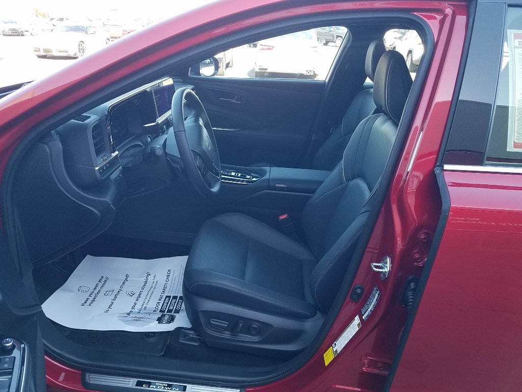 Certified 2025 Toyota Crown Signia Limited SUV