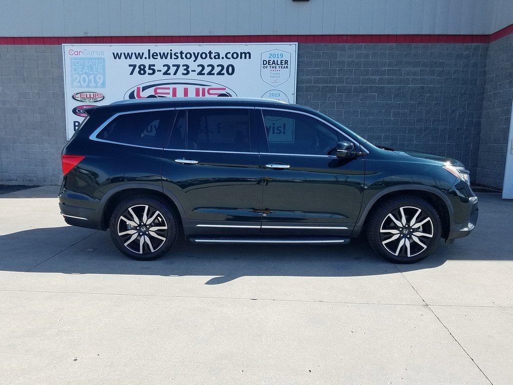 Used 2020 Honda Pilot Touring with VIN 5FNYF5H68LB001314 for sale in Topeka, KS